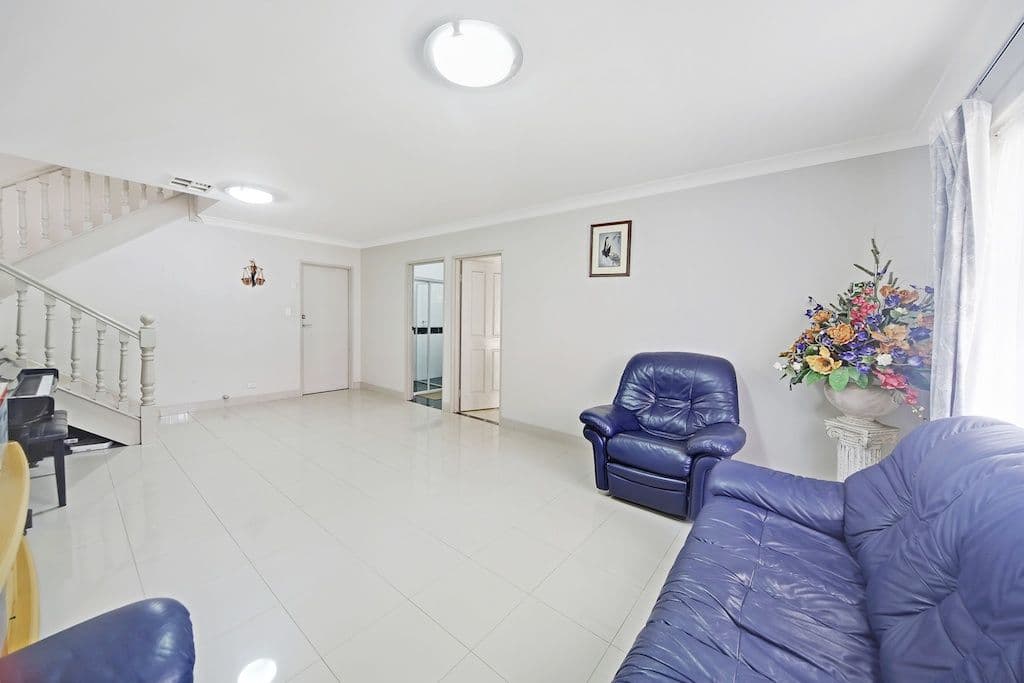 30 Flemington Street, ST JOHNS PARK NSW 2176, St Johns Park - Thumbnail 6
