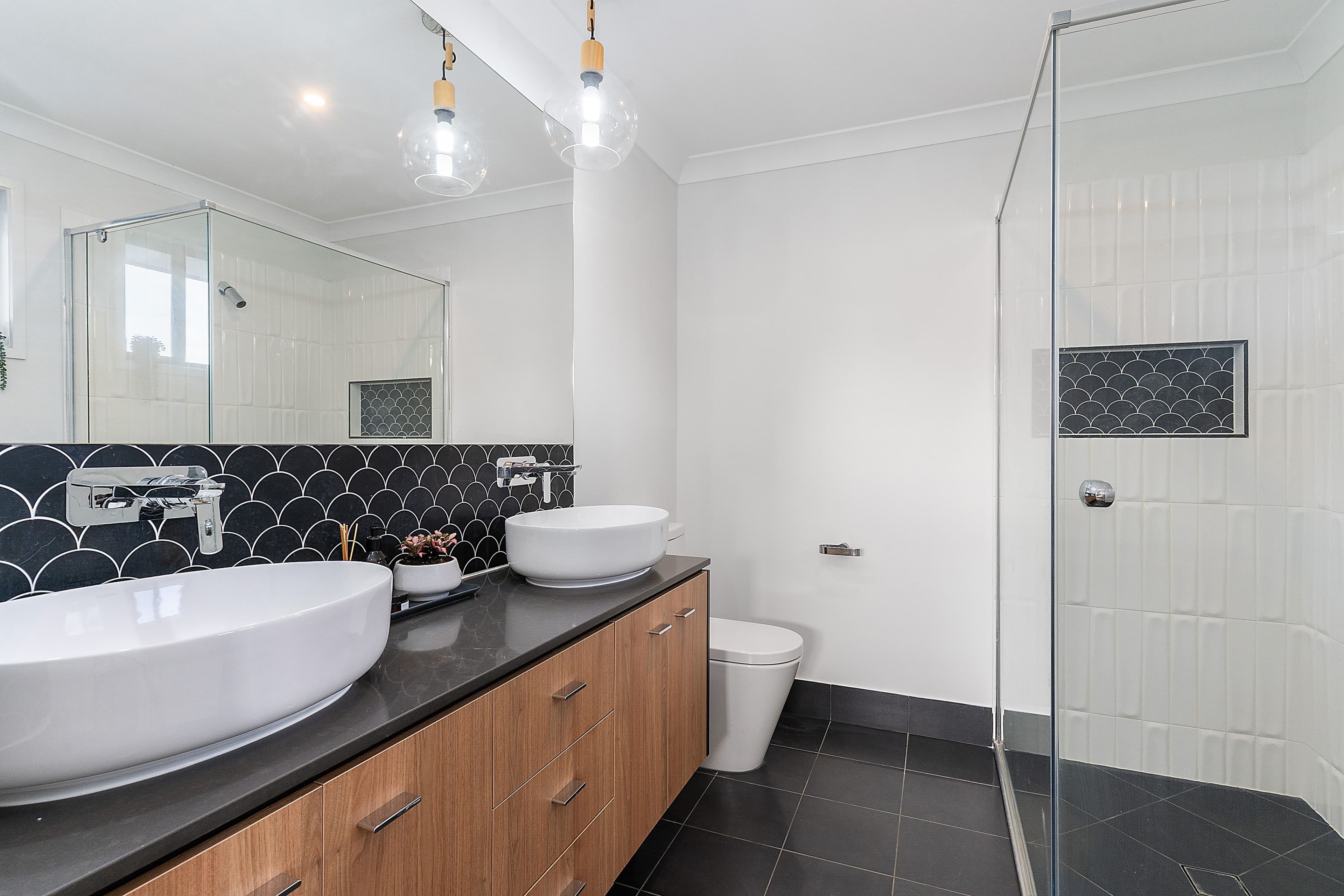 18 Windsor Drive, Upper Kedron QLD 4055, Upper Kedron - Thumbnail 7