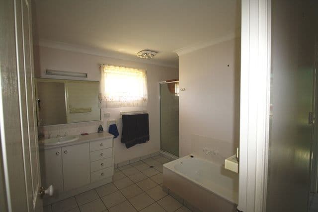 64 Rangers Road, WARWICK QLD 4370, Warwick - Thumbnail 7
