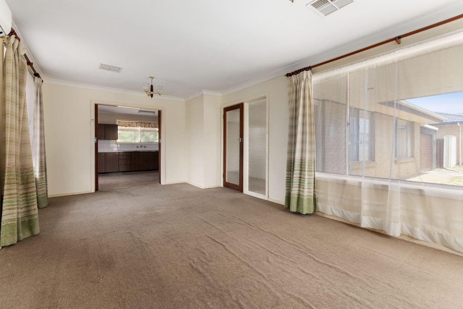 19 Anthony Road, Para Vista SA 5093, Para Vista - Thumbnail 2