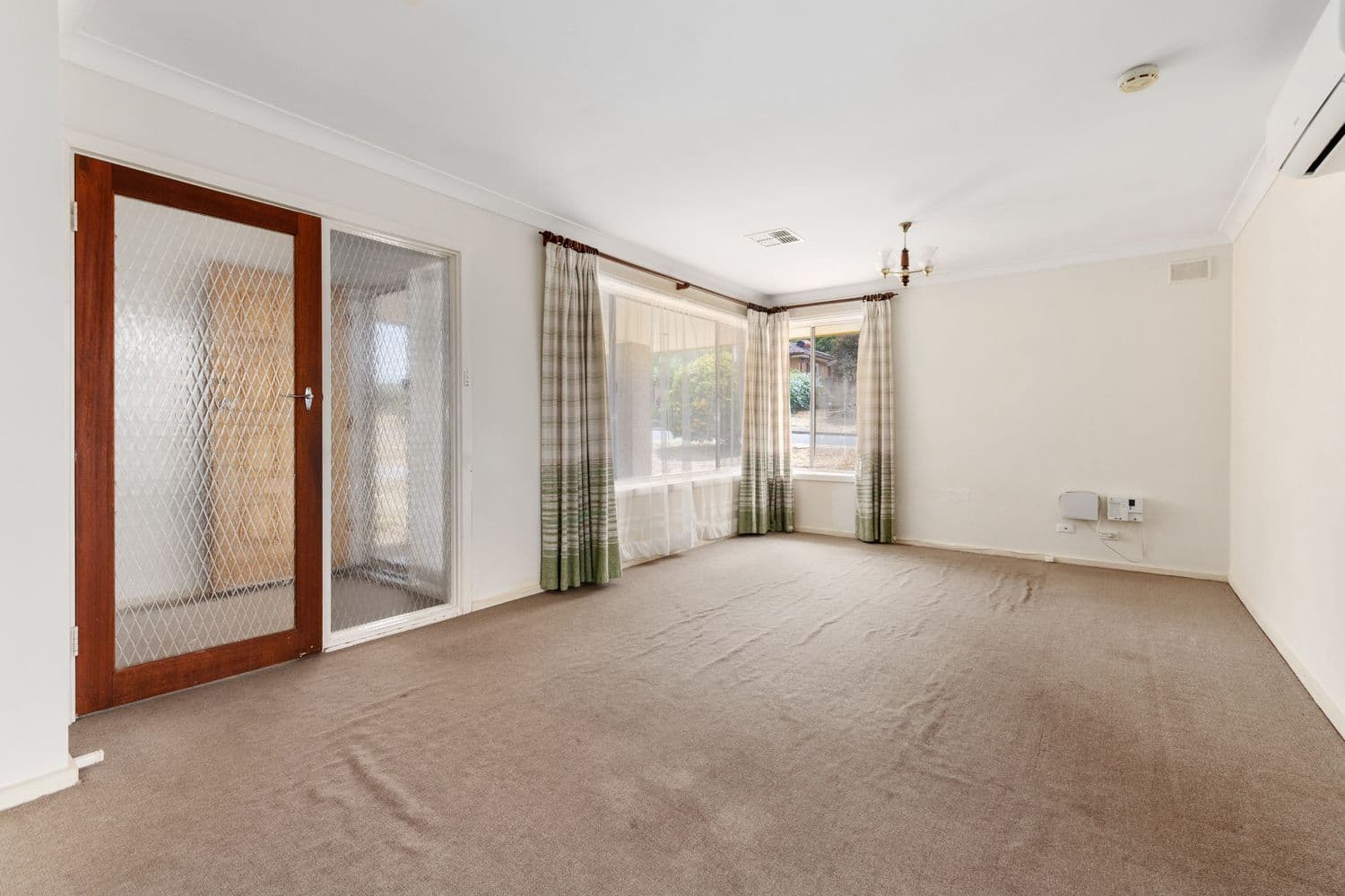 19 Anthony Road, Para Vista SA 5093, Para Vista - Thumbnail 3