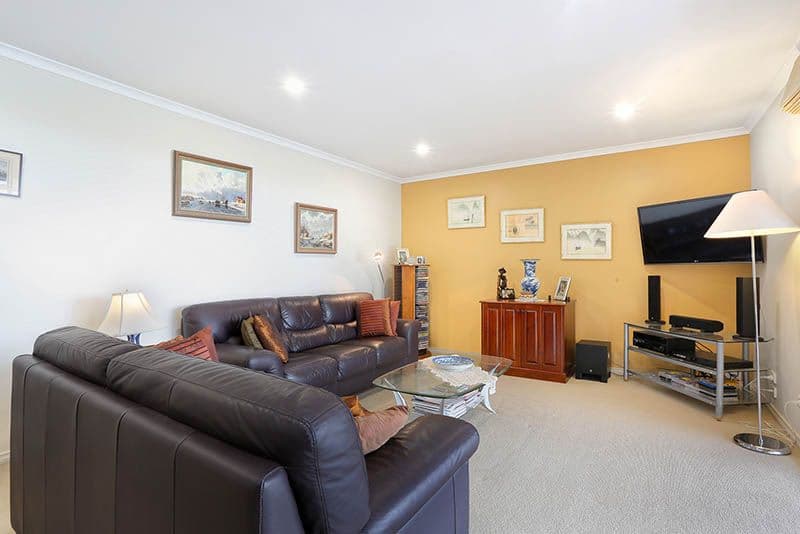 17 Arlie Crescent, Montrose VIC 3765, Montrose - Thumbnail 2