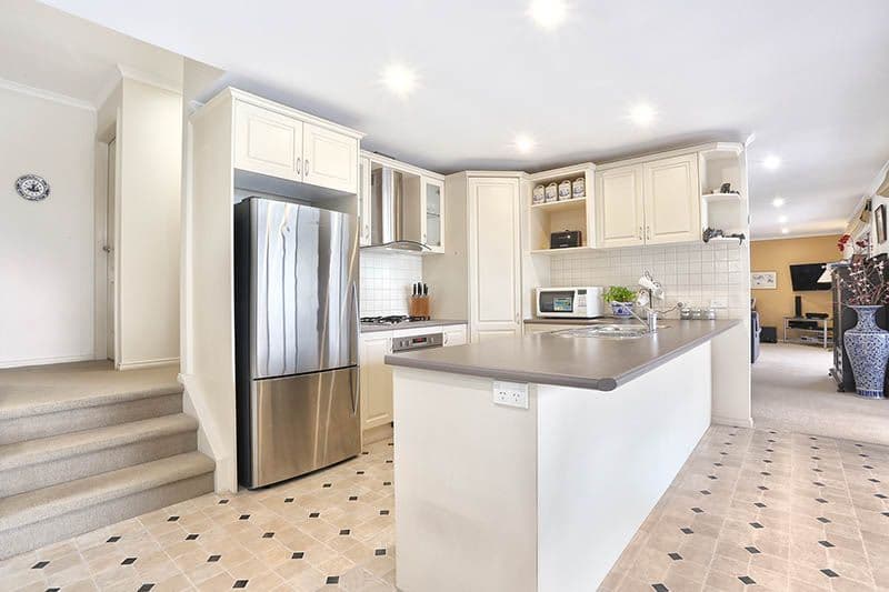 17 Arlie Crescent, Montrose VIC 3765, Montrose - Thumbnail 3