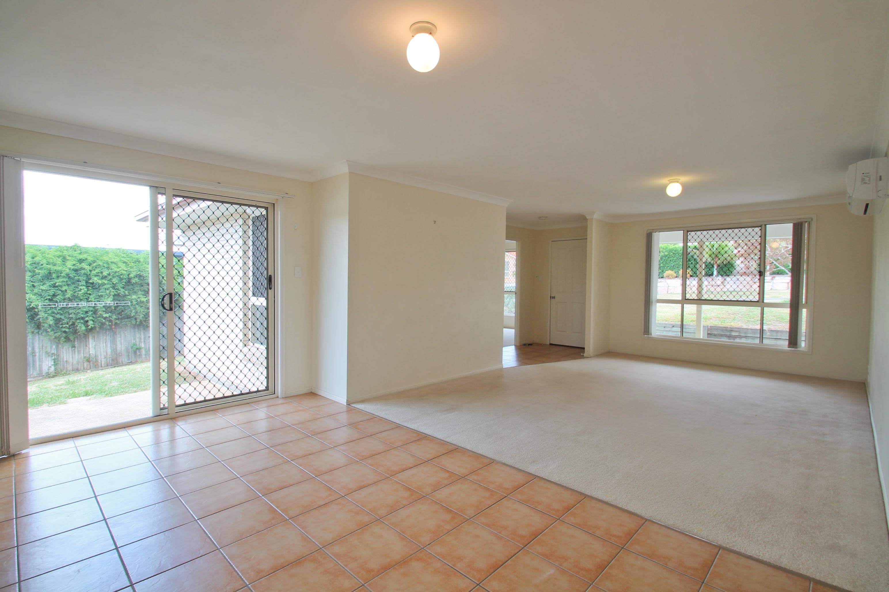 30 Skinner Crescent, SILKSTONE QLD 4304, Silkstone - Thumbnail 3