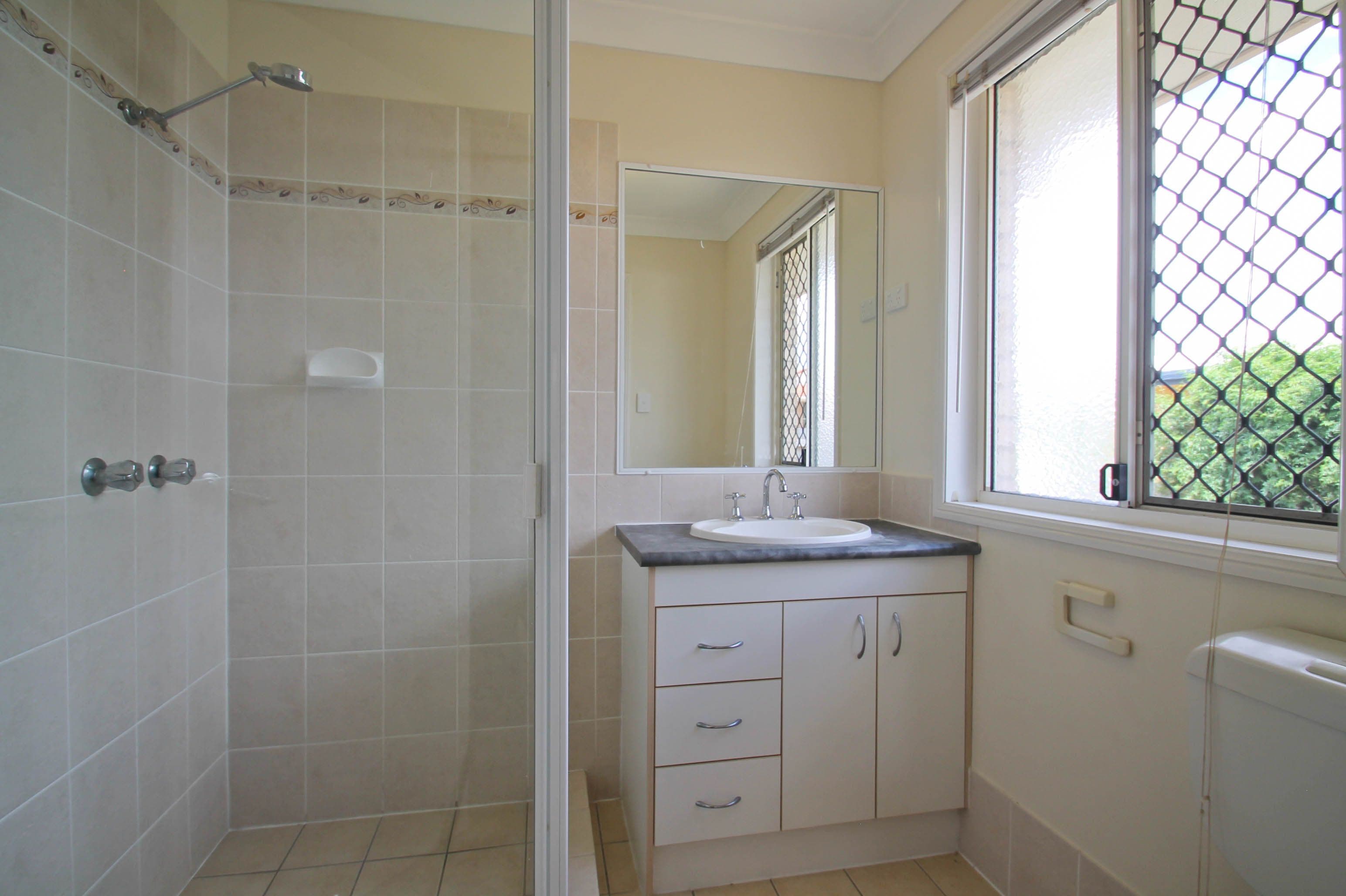 30 Skinner Crescent, SILKSTONE QLD 4304, Silkstone - Thumbnail 7