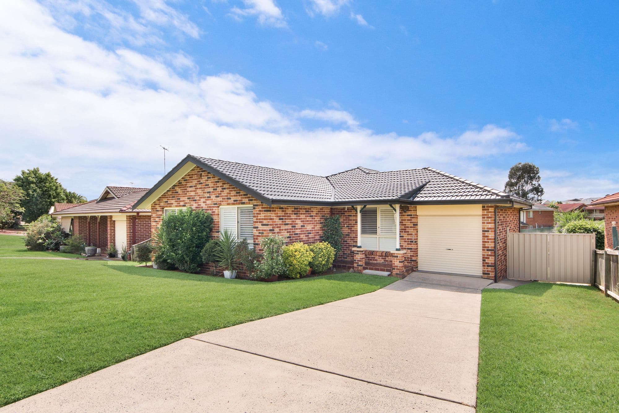 43 Columbia Street, Kearns - Thumbnail 2