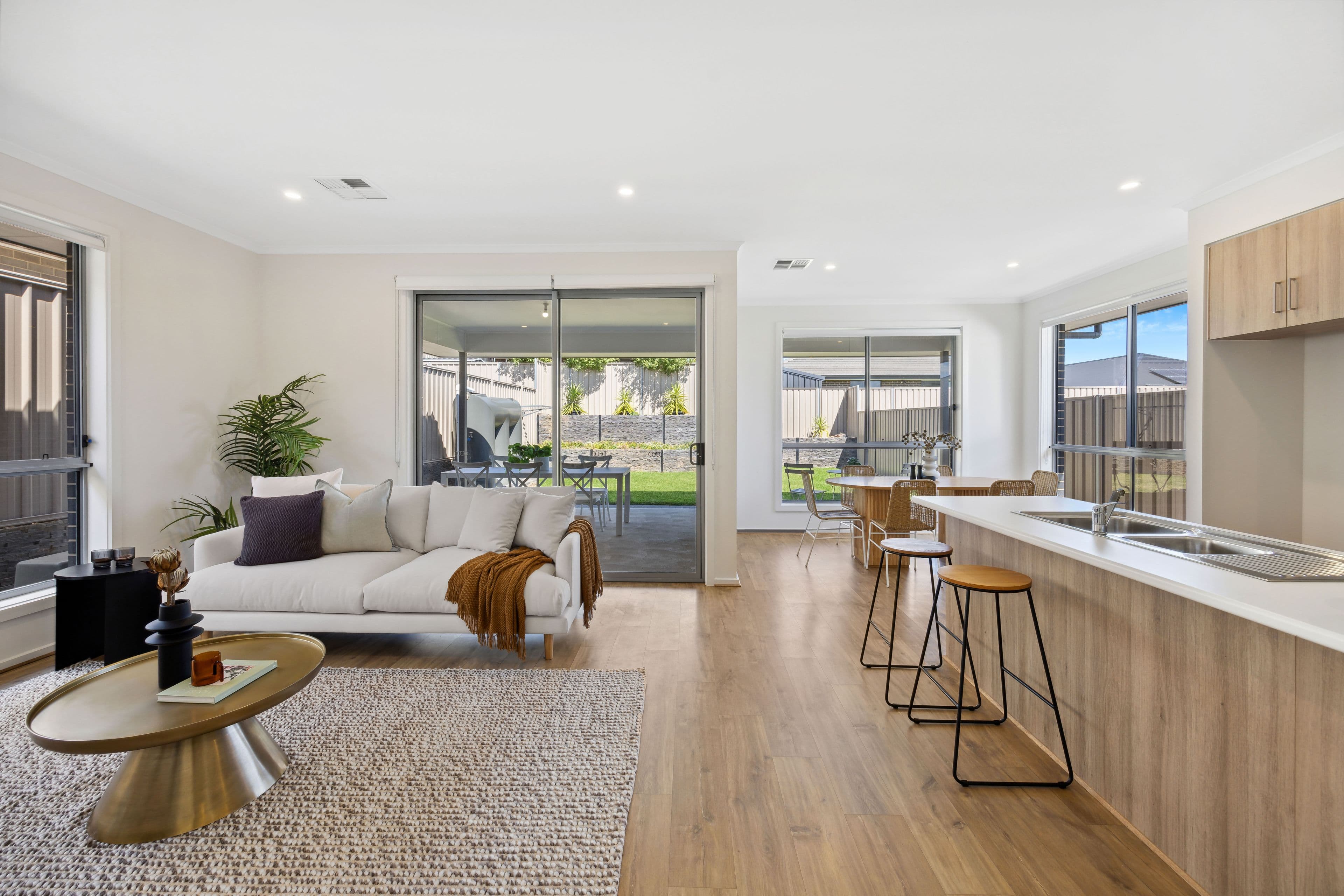 16 Dornoch Court, Mount Barker SA 5251, Mount Barker - Thumbnail 2