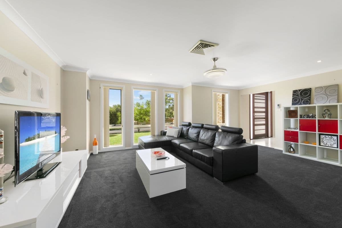 18 Barrington Crescent, Maryland NSW 2287, Maryland - Thumbnail 5