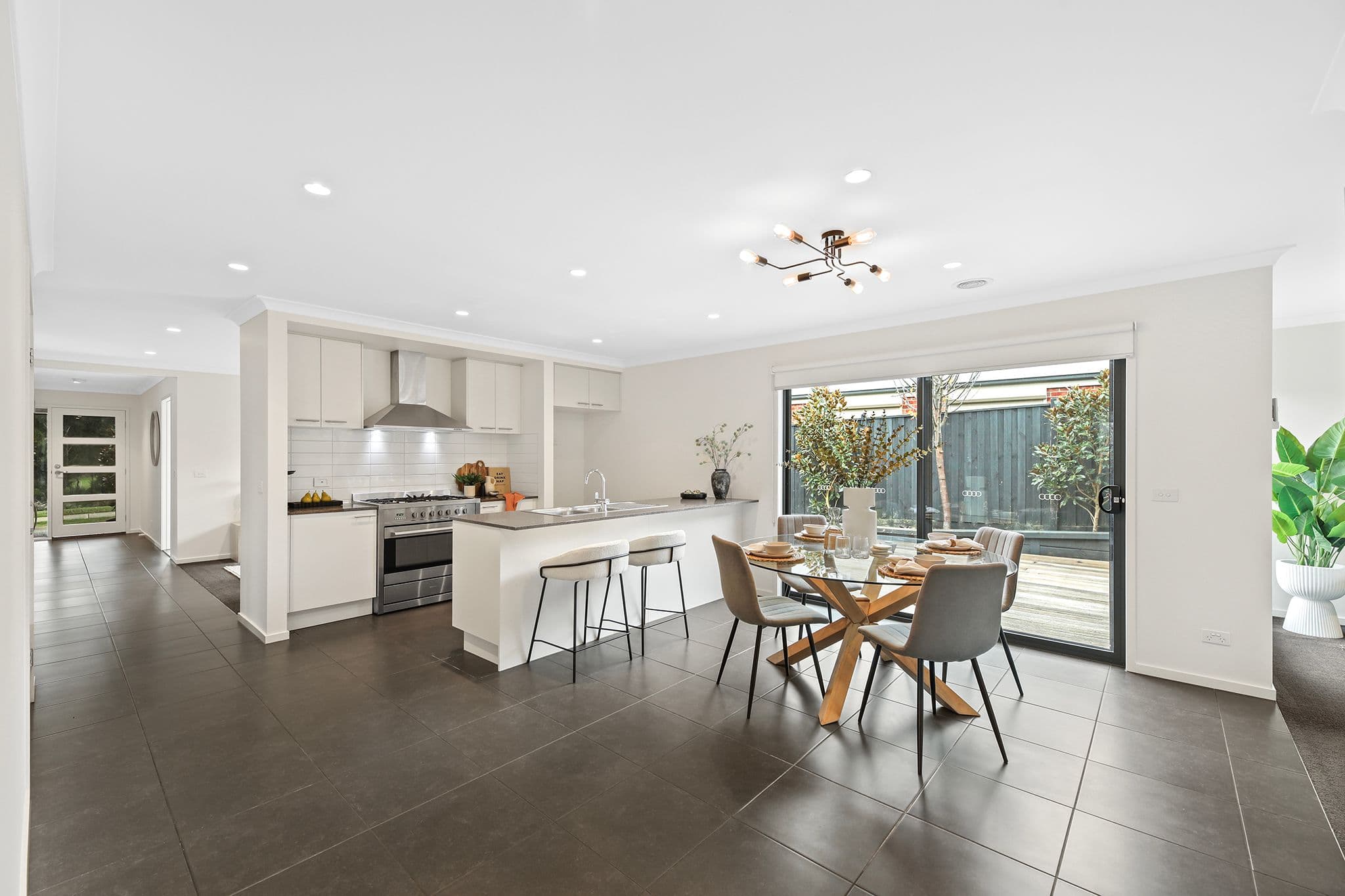 185 Twin Ranges Drive, Warragul VIC 3820, Warragul - Thumbnail 4