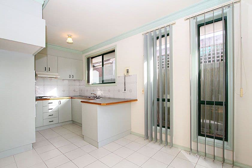 8 Hayley Court, MILL PARK VIC 3082, Mill Park - Thumbnail 3