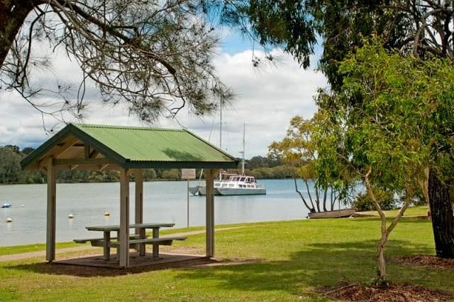 28 Mungala Street, HOPE ISLAND QLD 4212, Hope Island - Thumbnail 2