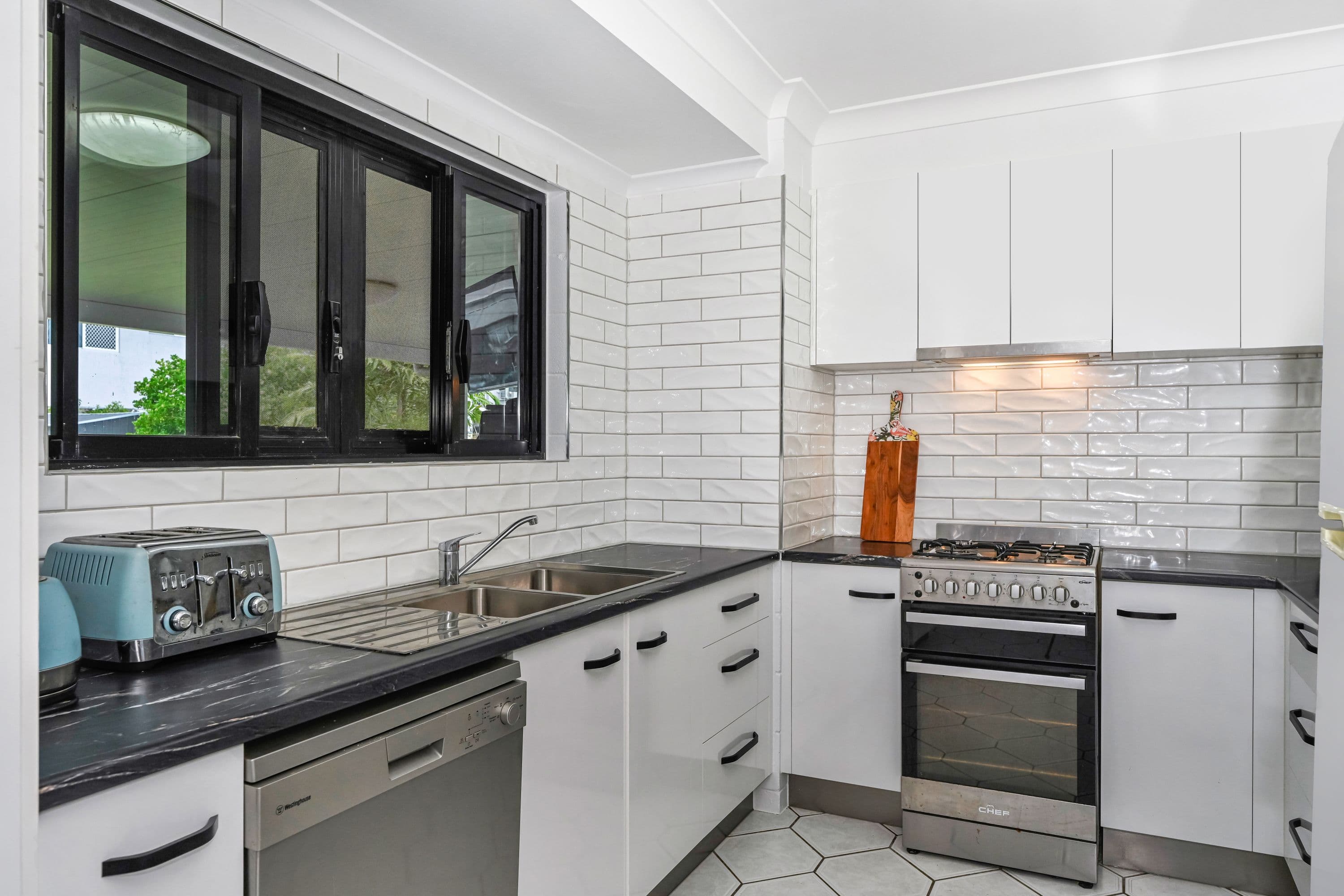 84 Whitsunday Drive, Kirwan QLD 4817, Kirwan - Thumbnail 3