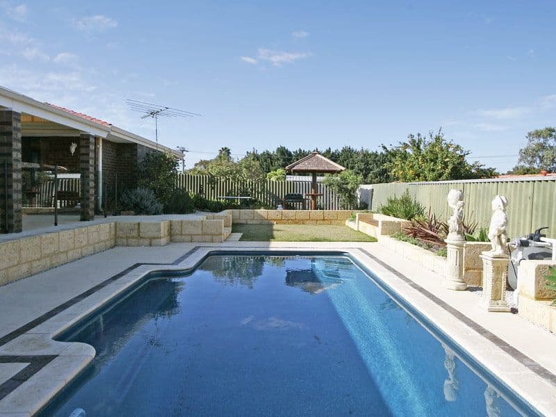12 Sewell Court, LEEMING WA 6149, Leeming - Thumbnail 2
