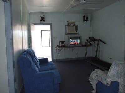 130 Thistle Street, BLACKALL QLD 4472, Blackall - Thumbnail 3