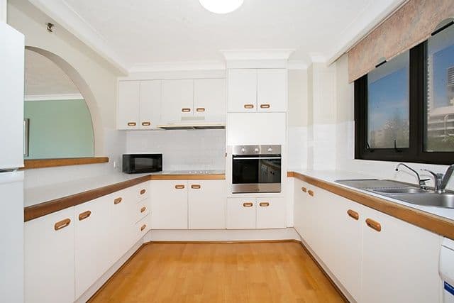 Unit 11 'ACAPULCO'  4 Thornton Street, SURFERS PARADISE QLD 4217, Surfers Paradise - Thumbnail 4