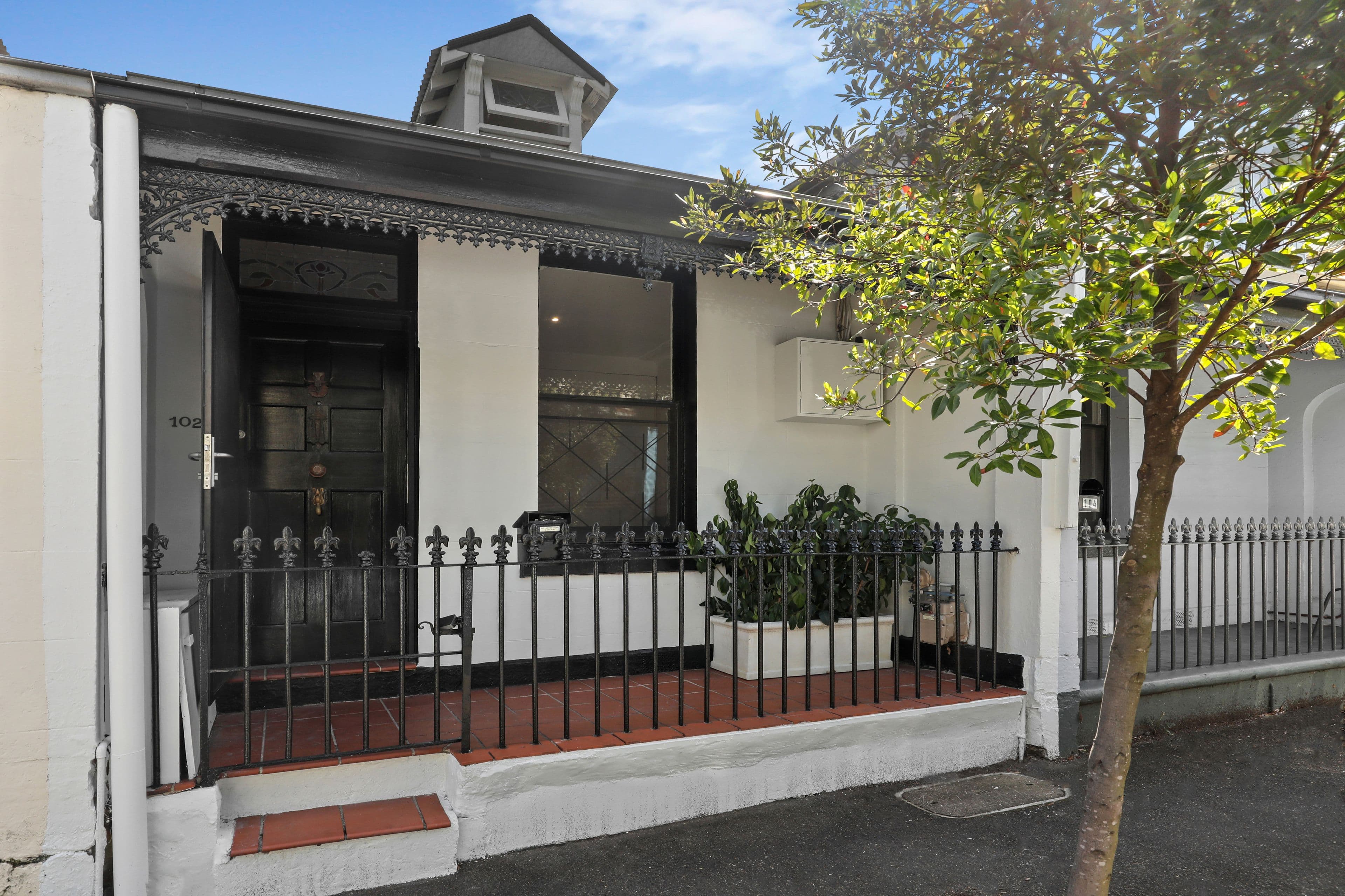 102 Newman Street, Newtown NSW 2042, Newtown - Thumbnail 2