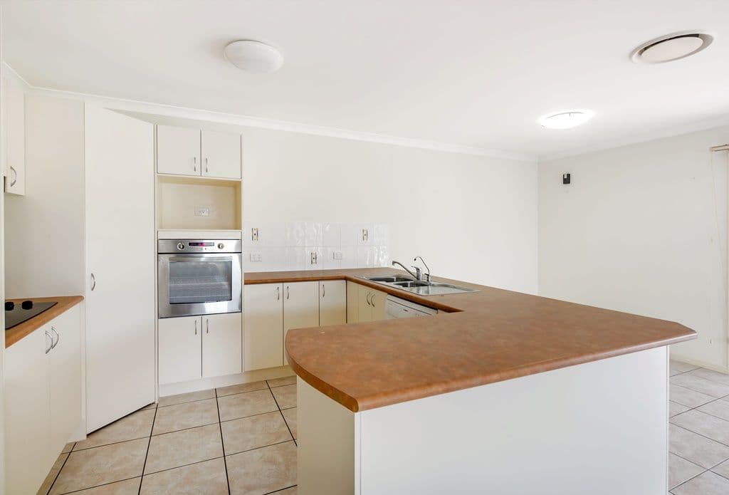 4 Leea Street, SIPPY DOWNS QLD 4556, Sippy Downs - Thumbnail 4