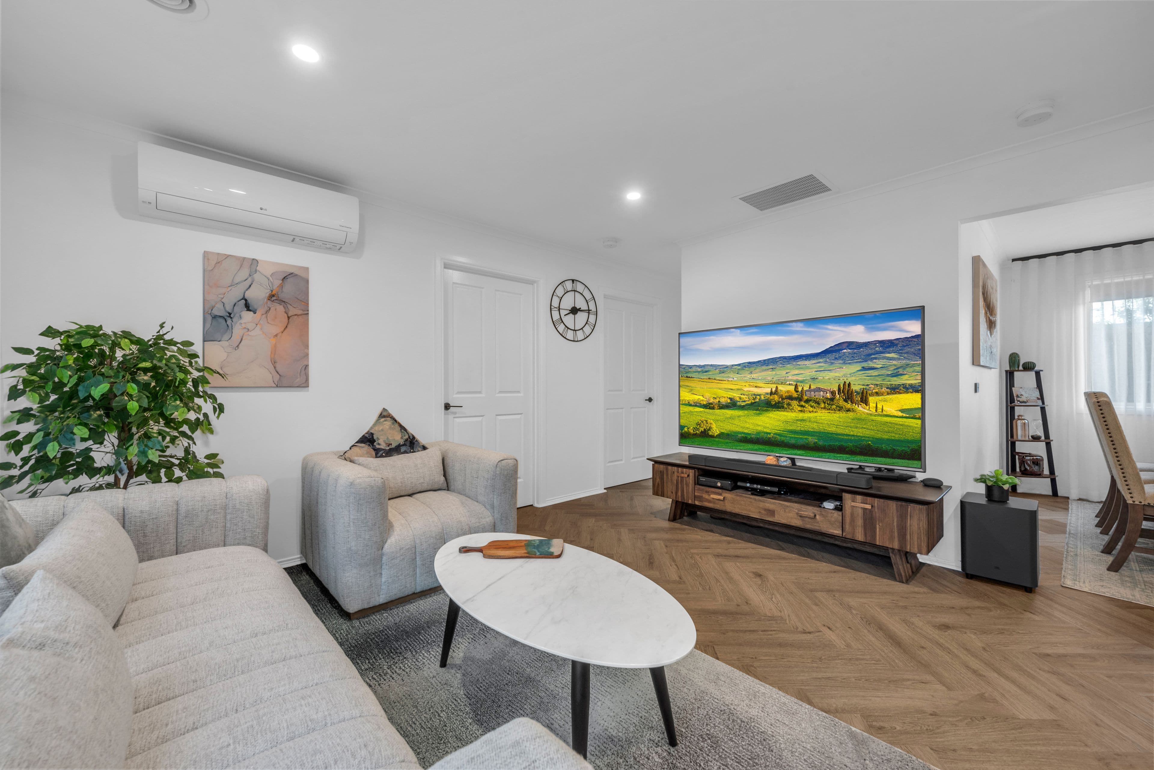 8 Sir Thomas Drive, Pakenham VIC 3810, Pakenham - Thumbnail 8