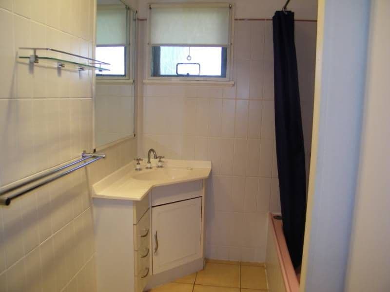 10  Scenery Street, GLADSTONE QLD 4680, West Gladstone - Thumbnail 5