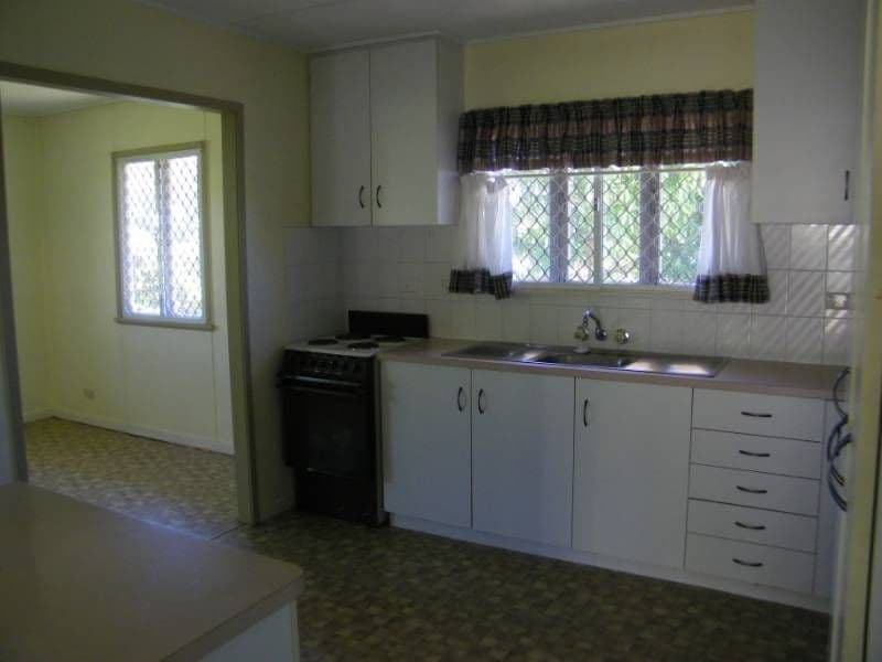 10  Scenery Street, GLADSTONE QLD 4680, West Gladstone - Thumbnail 7