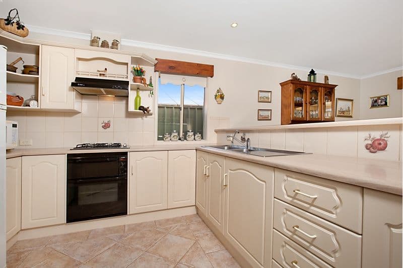 7 Pinehurst Court, CRAIGMORE SA 5114, Craigmore - Thumbnail 3