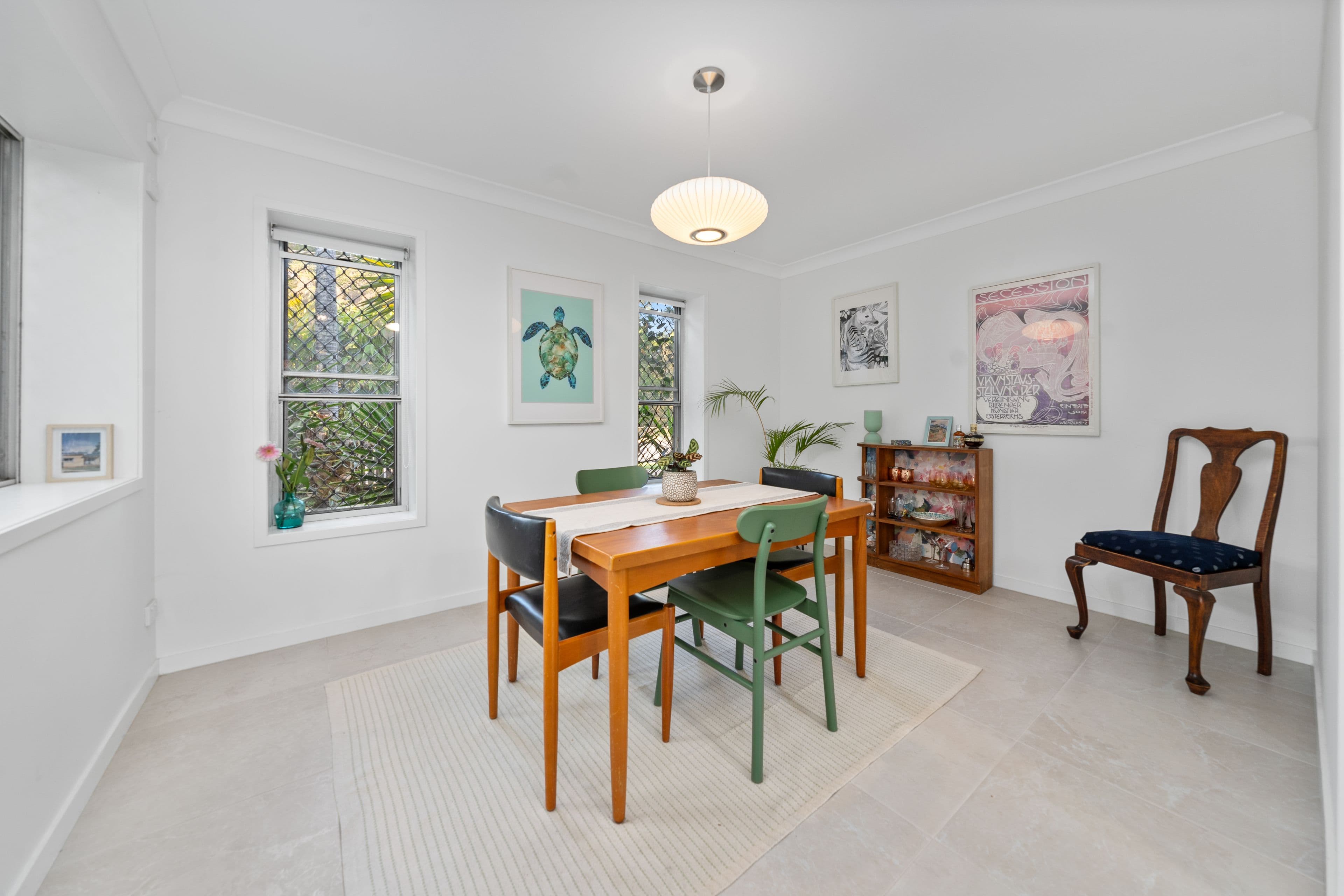 331 Cliveden Avenue, Oxley QLD 4075, Oxley - Thumbnail 6