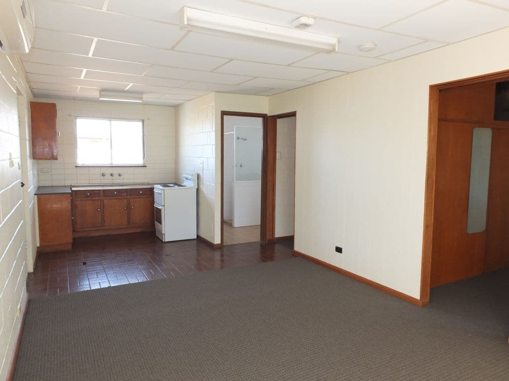 12 Victoria Street, WALLAROO SA 5556, Wallaroo - Thumbnail 3