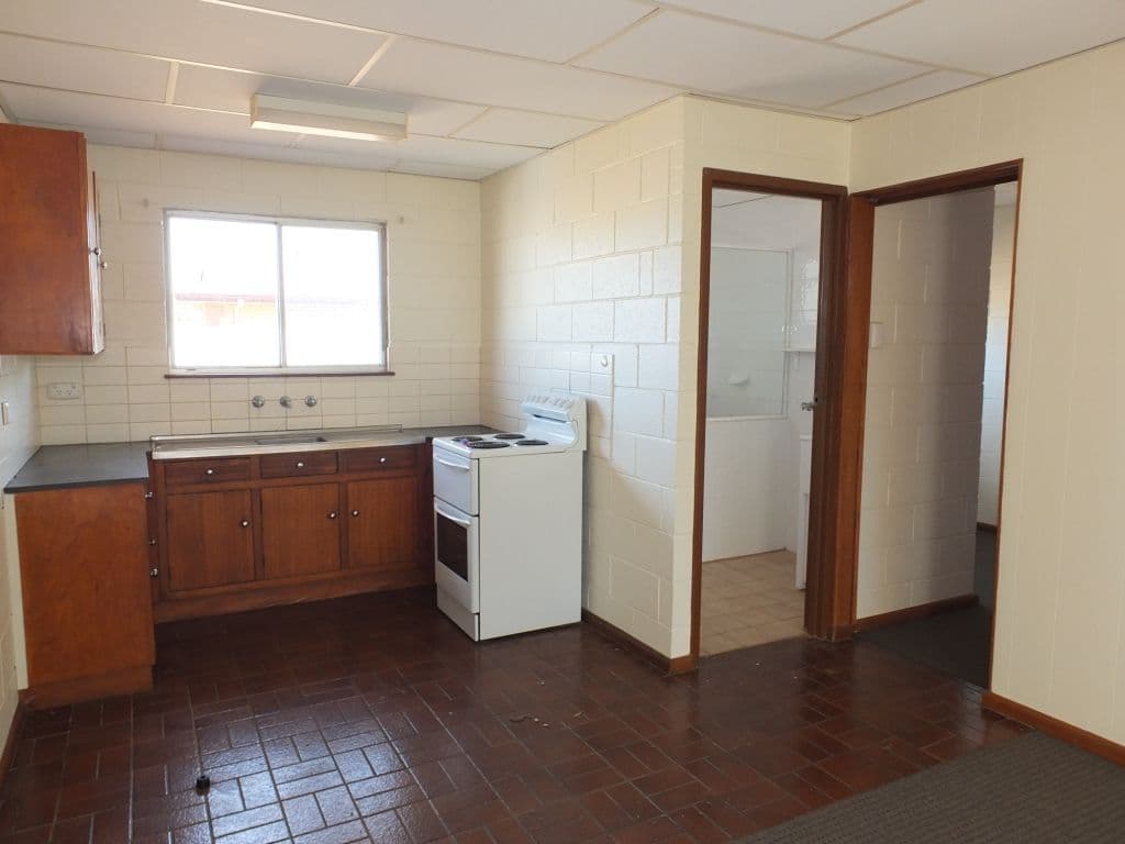 12 Victoria Street, WALLAROO SA 5556, Wallaroo - Thumbnail 5