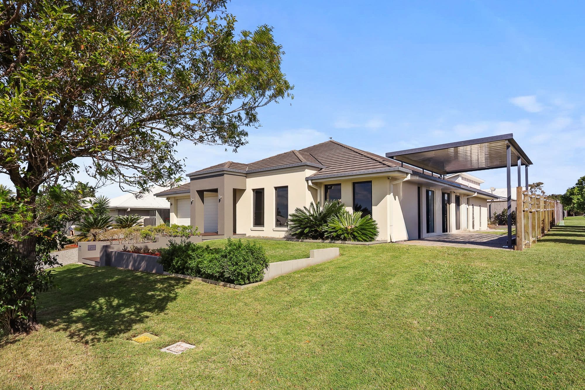 2 Carrybridge Close, Warner QLD 4500, Warner - Thumbnail 2