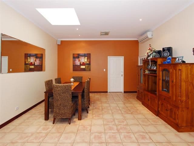 10 Ninan Way, CANNING VALE WA 6155, Canning Vale - Thumbnail 7