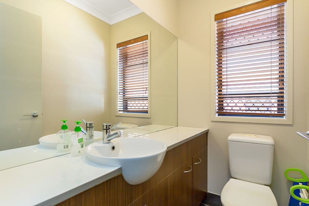 2-10 Geraldton Drive, Varsity Lakes QLD 4227, Varsity Lakes - Thumbnail 7