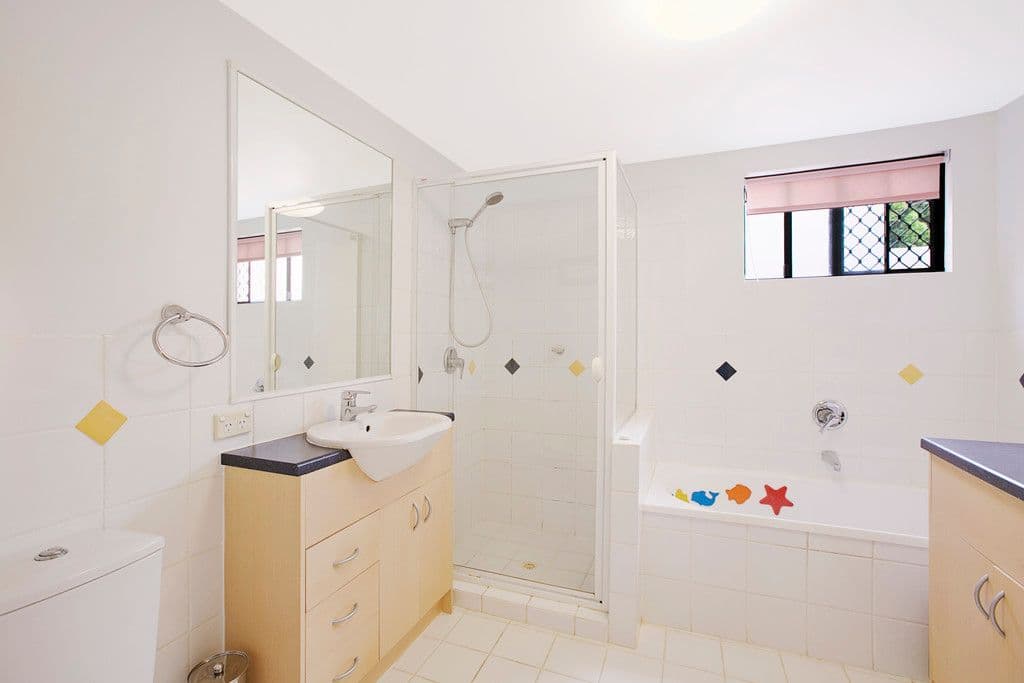 13 Vectis Street, Norman Park QLD 4170, Norman Park - Thumbnail 4