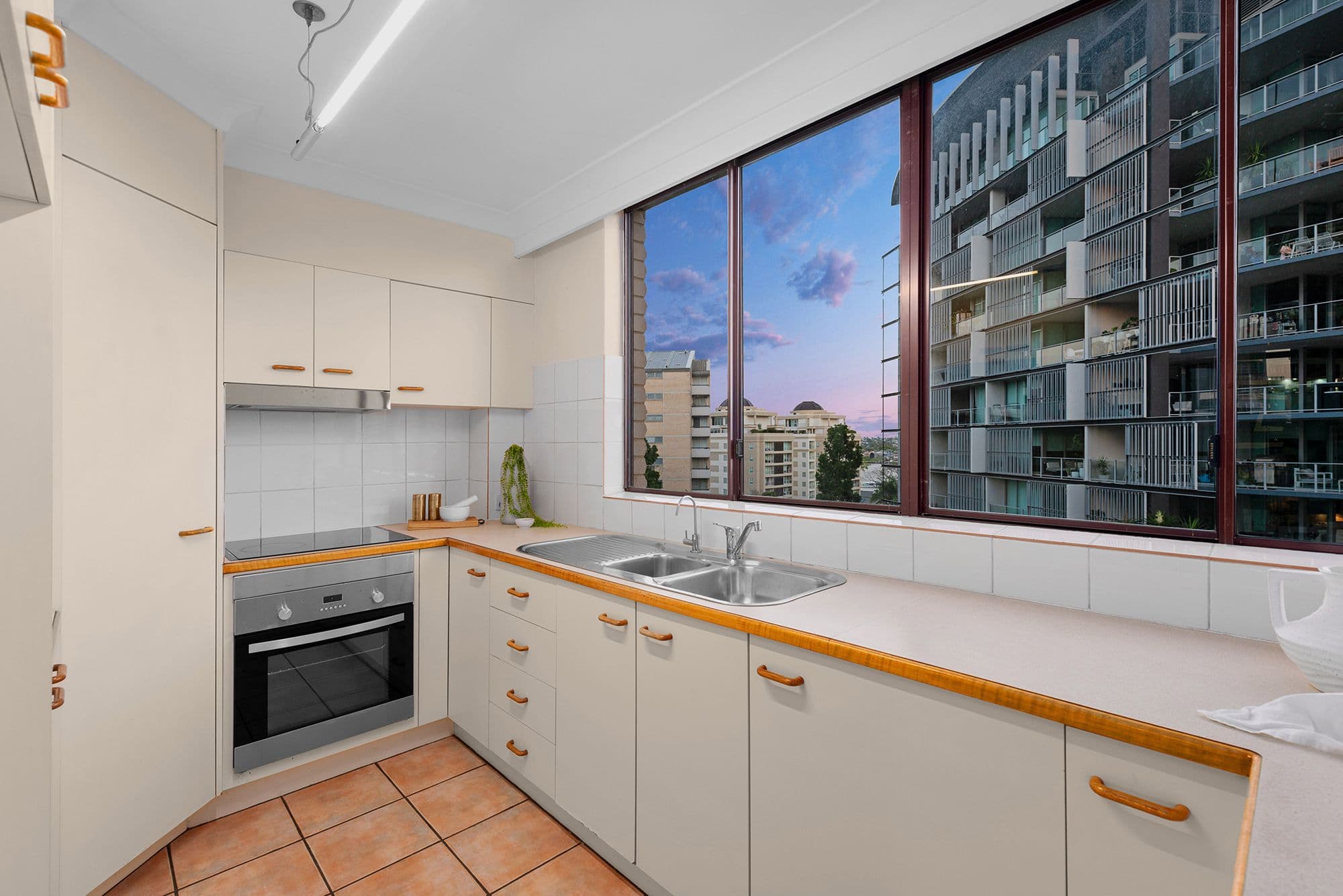 83 O'Connell Street, Kangaroo Point QLD 4169, Kangaroo Point - Thumbnail 8