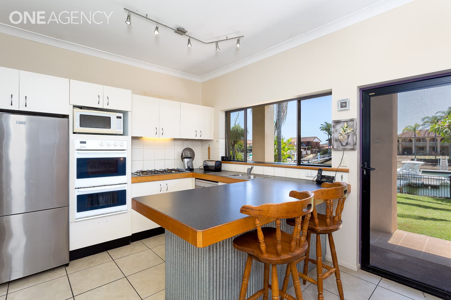11 Australia Court, Newport, Newport - Thumbnail 5