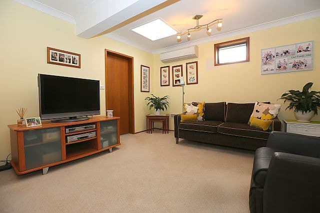 47 Carnavon Crescent, GEORGES HALL NSW 2198, Georges Hall - Thumbnail 6
