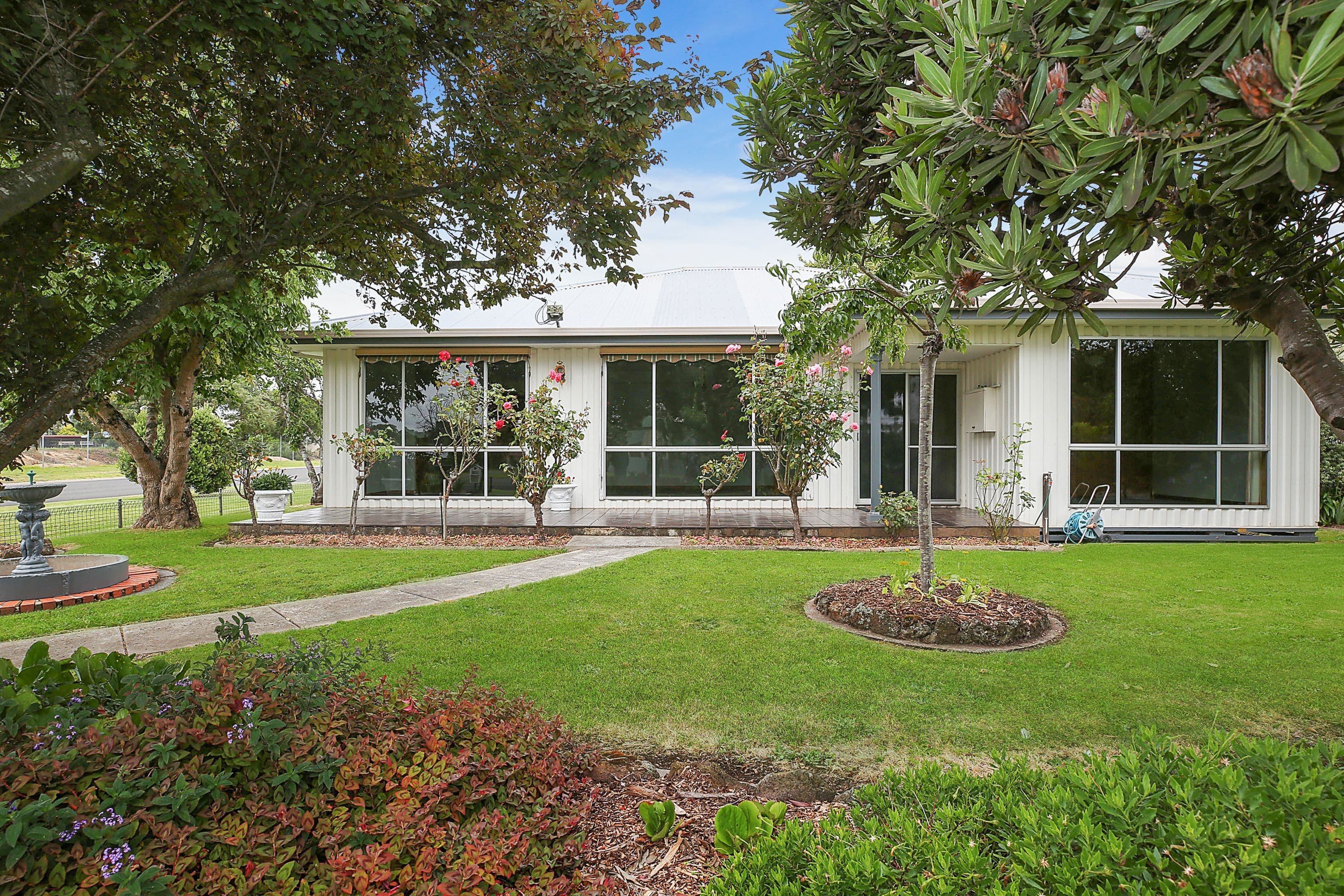 61 Parrott Street, Cobden VIC 3266, Cobden - Image 1