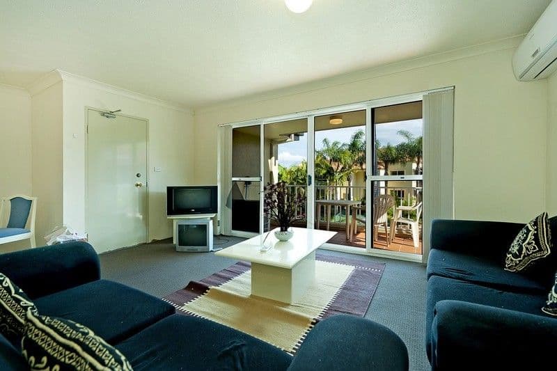 22 Jennifer Avenue, RUNAWAY BAY QLD 4216, Runaway Bay - Thumbnail 5