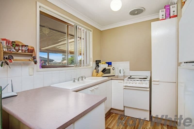 57 Melaleuca Drive, Metford - Thumbnail 2