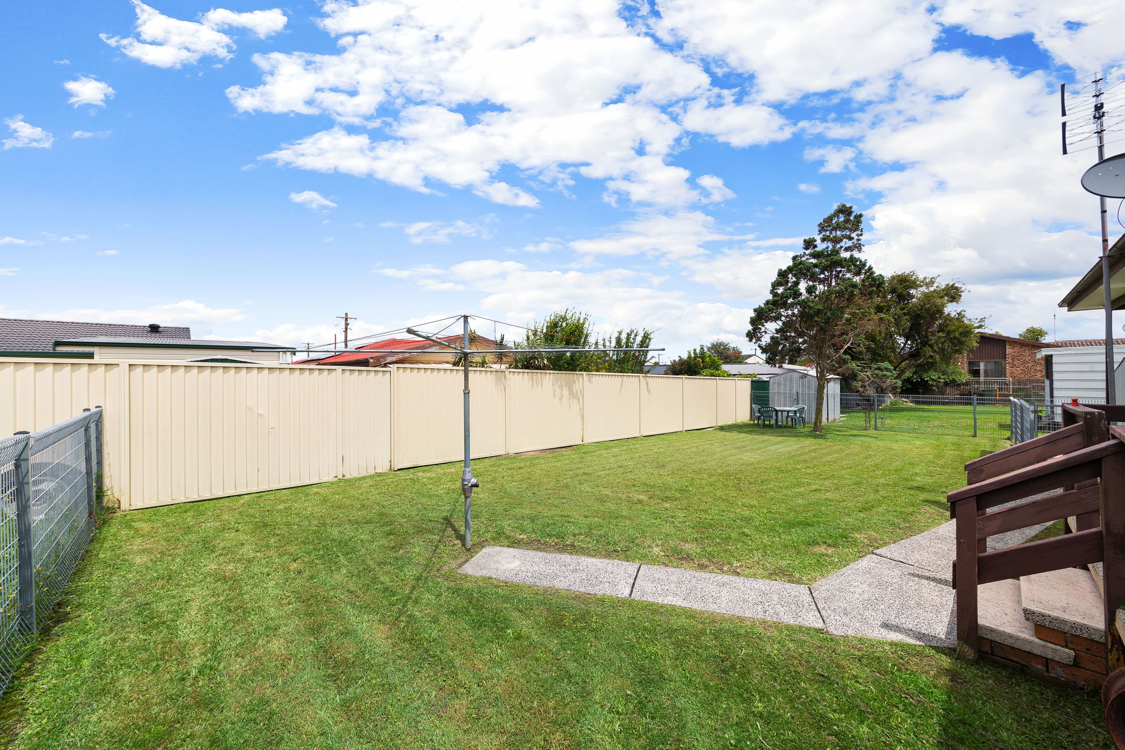 9 Cornwall Avenue, Gorokan NSW 2263, Gorokan - Thumbnail 2
