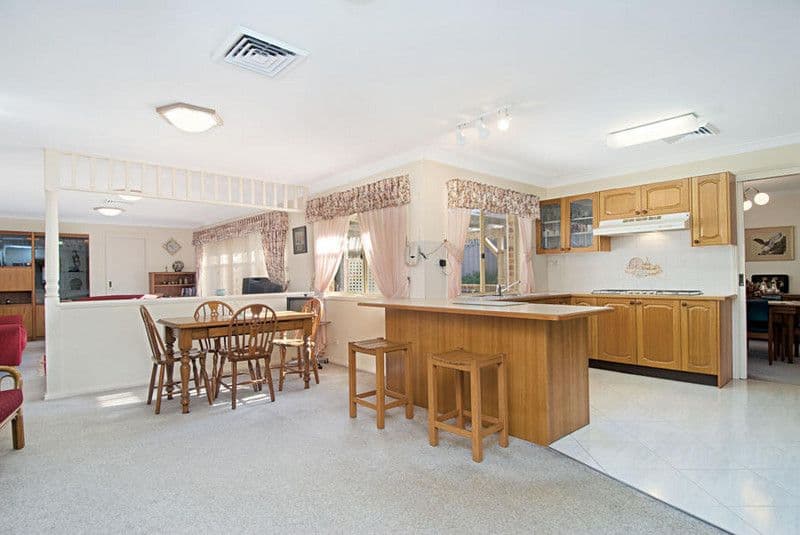 8 Baggot Place, BAULKHAM HILLS NSW 2153, Baulkham Hills - Thumbnail 2