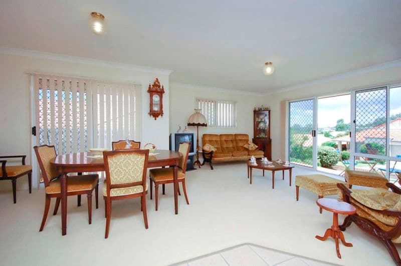 9 Christina Place, BELMONT QLD 4153, Belmont - Thumbnail 2