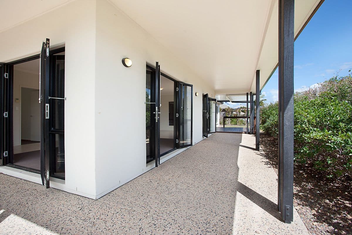 33 Dotterel Crescent, North Lakes QLD 4509, North Lakes - Thumbnail 8