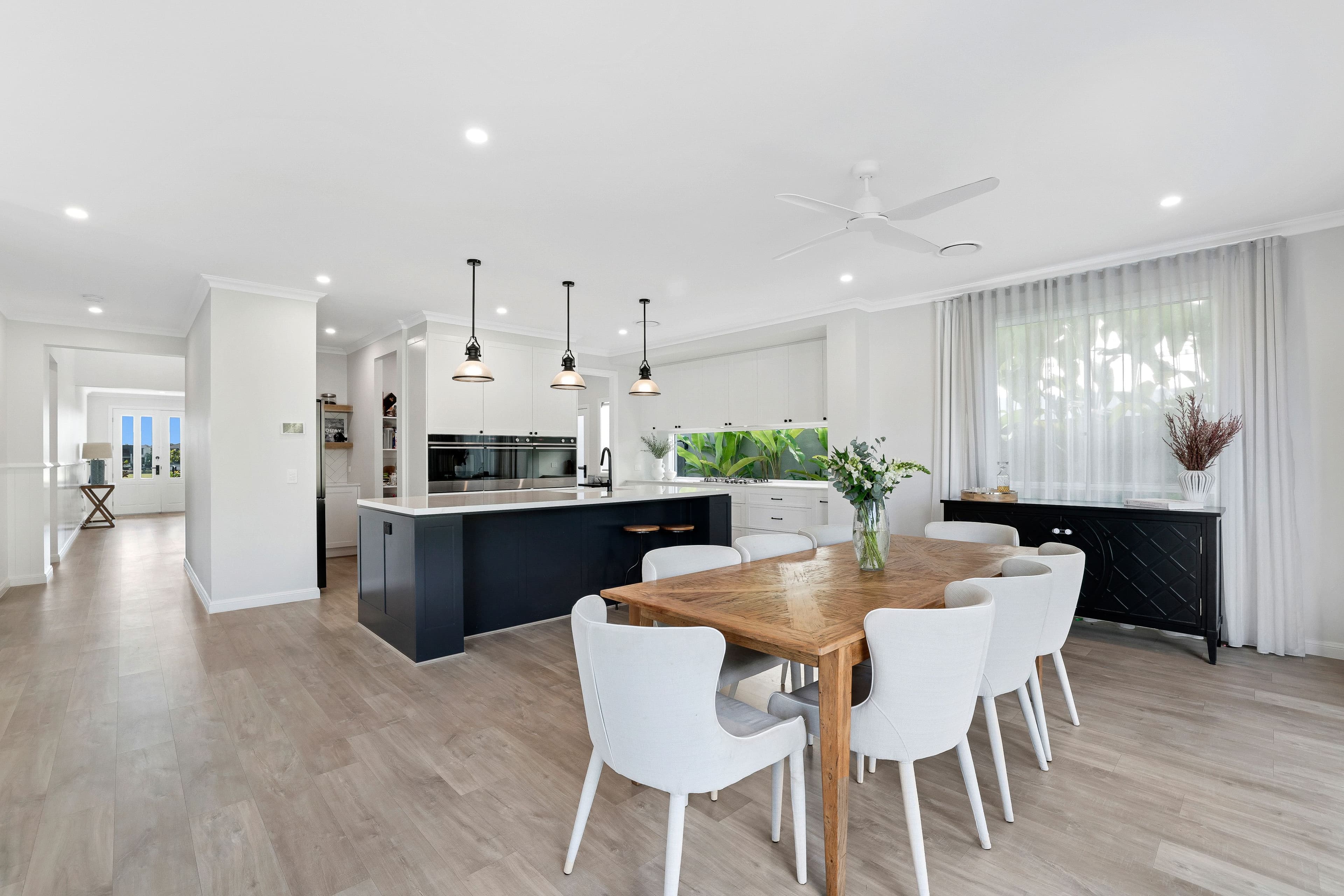 55 Lake Serenity Boulevard, Helensvale QLD 4212, Helensvale - Thumbnail 3