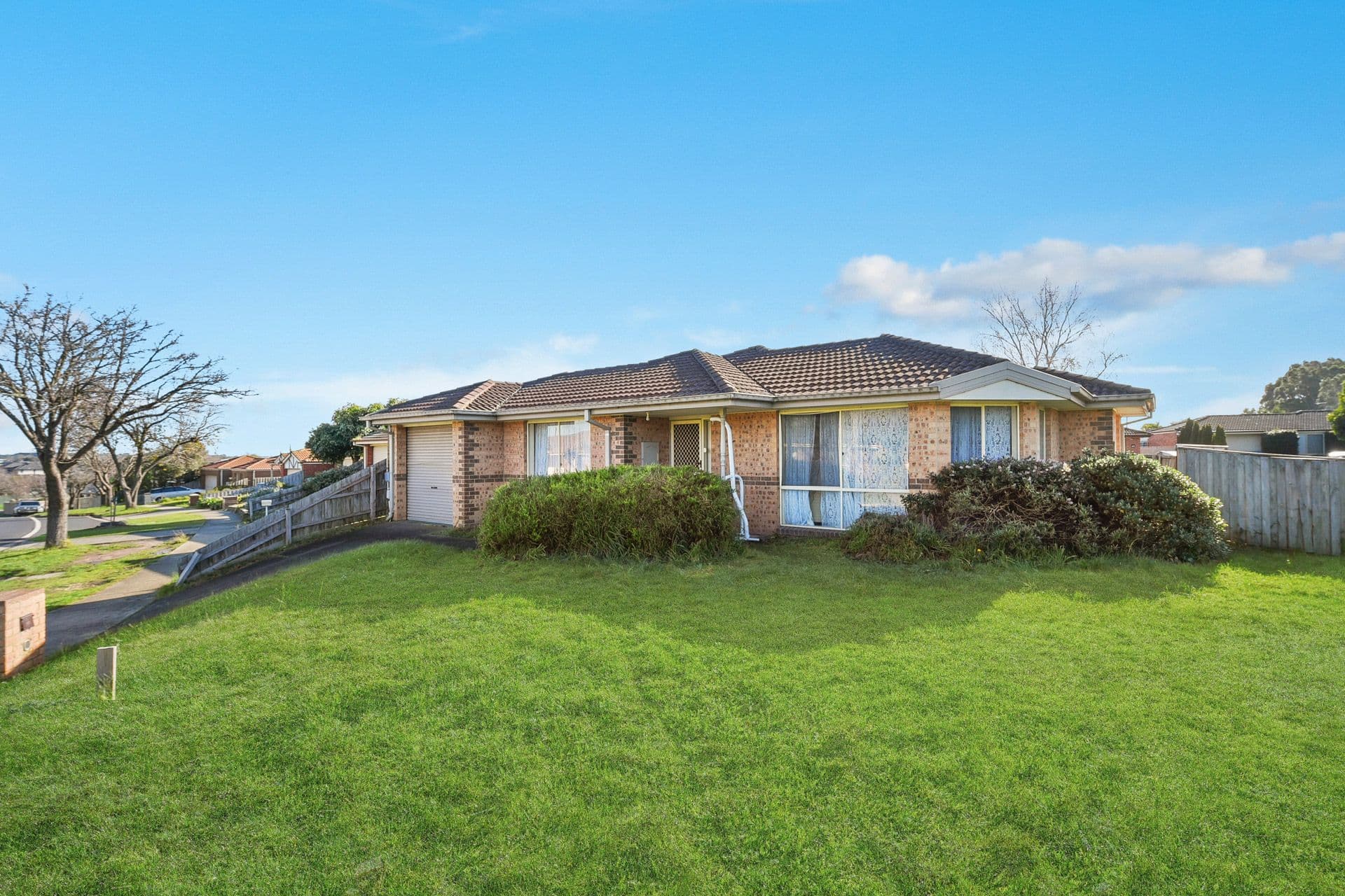 1 Hatten Place, Berwick VIC 3806, Berwick - Thumbnail 2