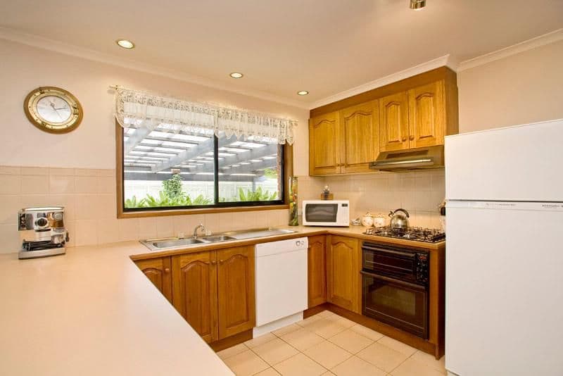 3 Newcomen Court, LARA VIC 3212, Lara - Thumbnail 2