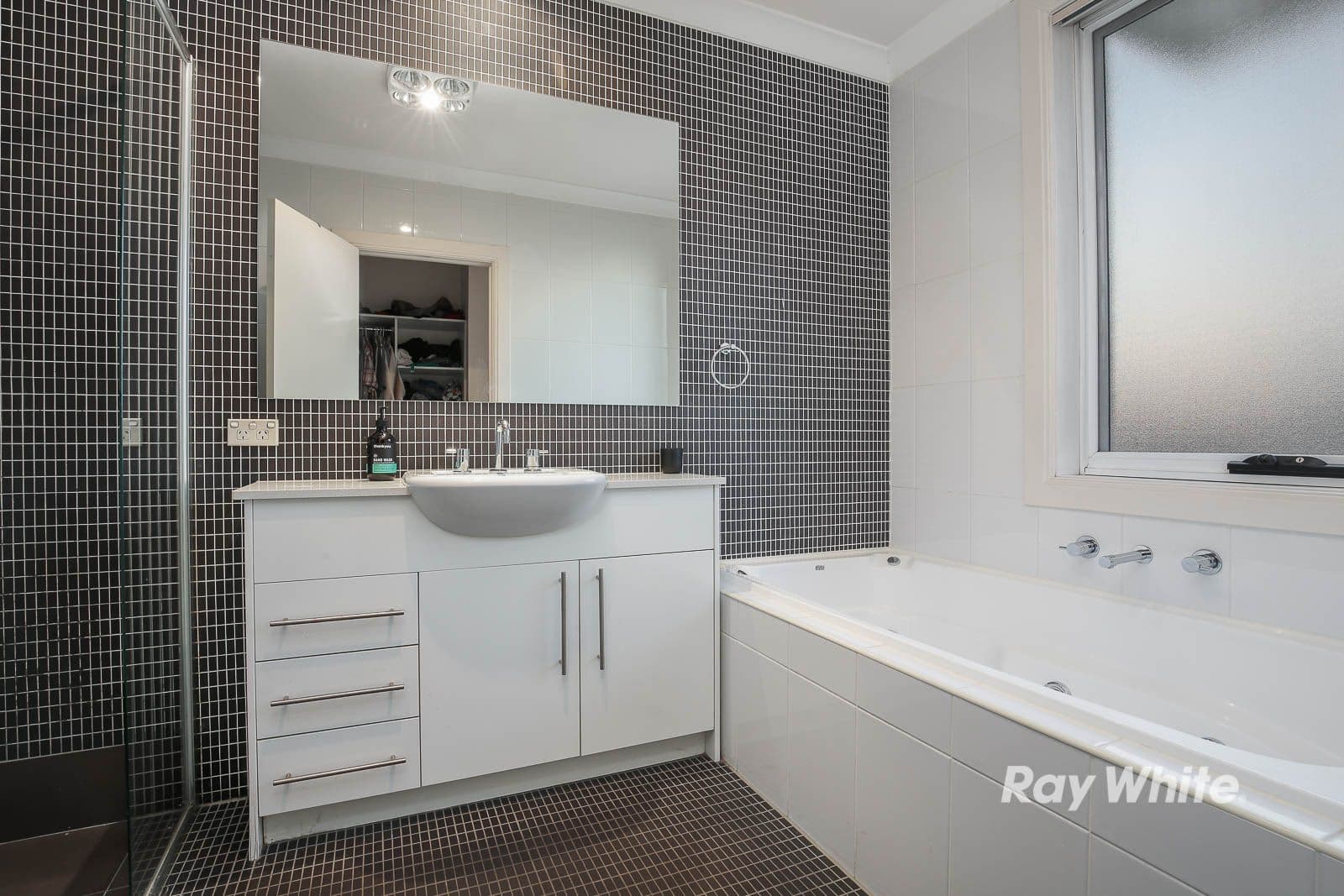 1 Keele Street, Stanhope Gardens - Thumbnail 8