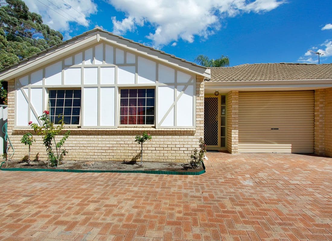 52 Aussat Drive, KIARA WA 6054, Kiara - Thumbnail 2