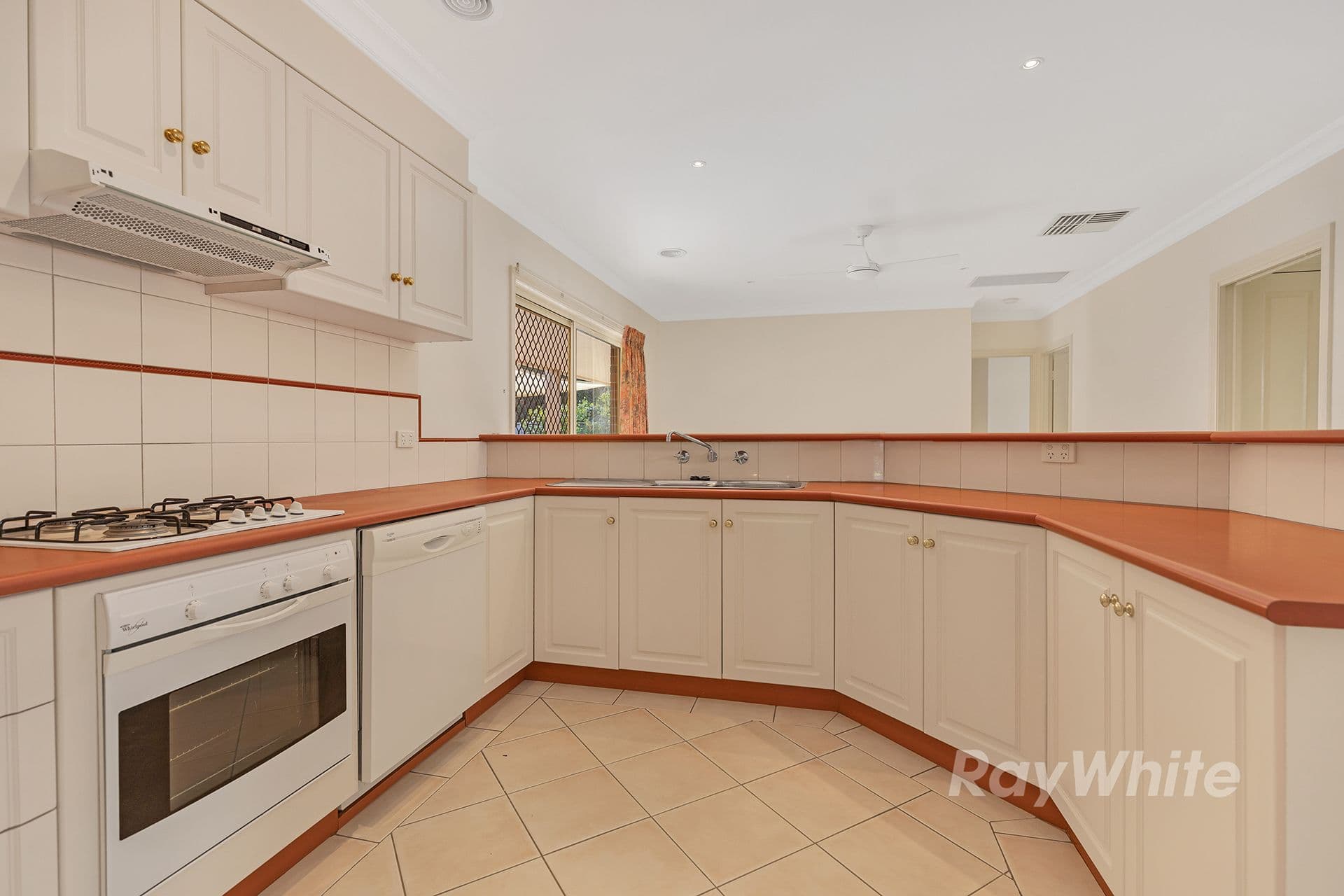 39 Genevieve Avenue, Echuca VIC 3564, Echuca - Thumbnail 5
