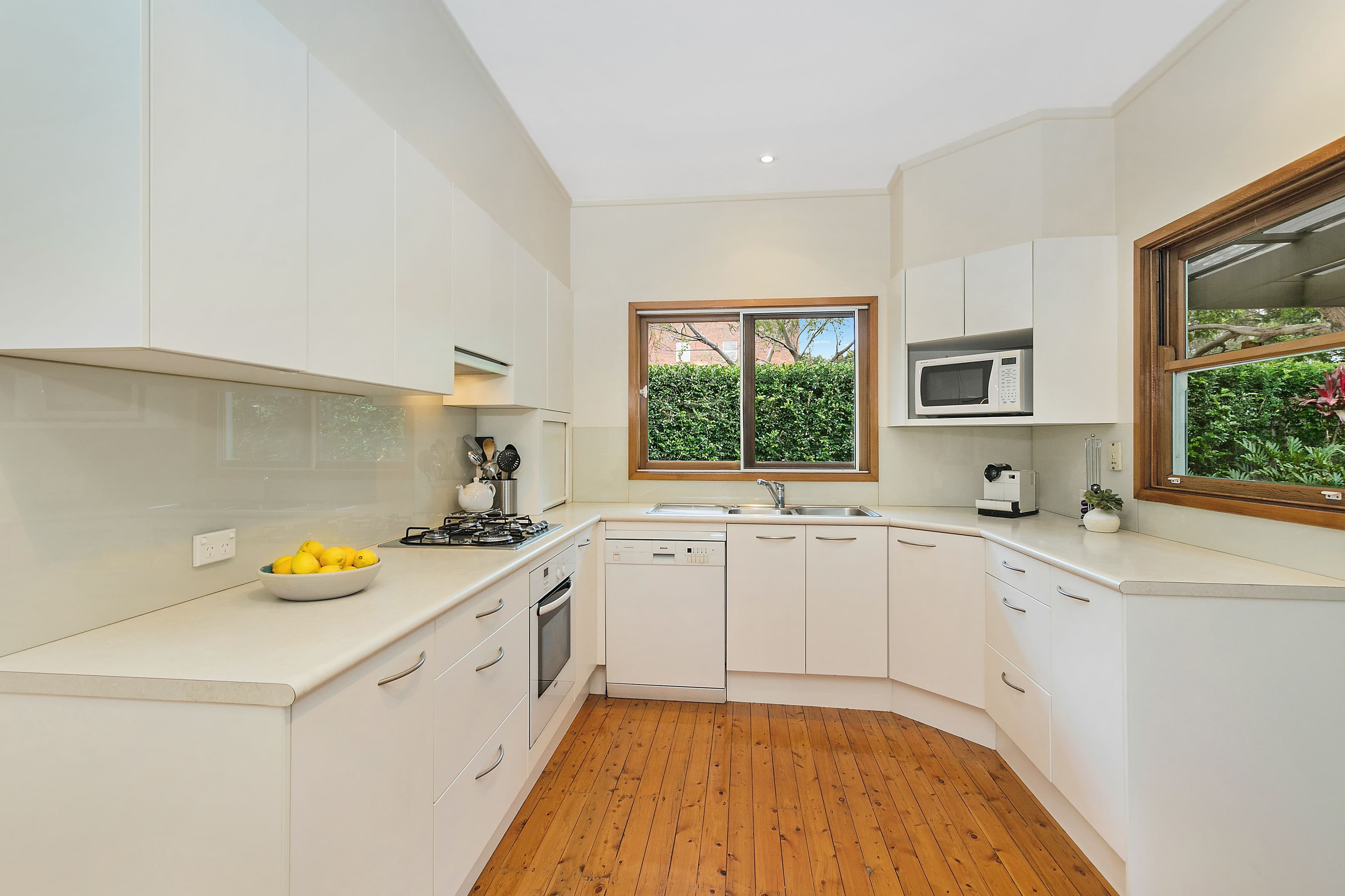 4 Burilla Avenue, North Curl Curl - Thumbnail 7