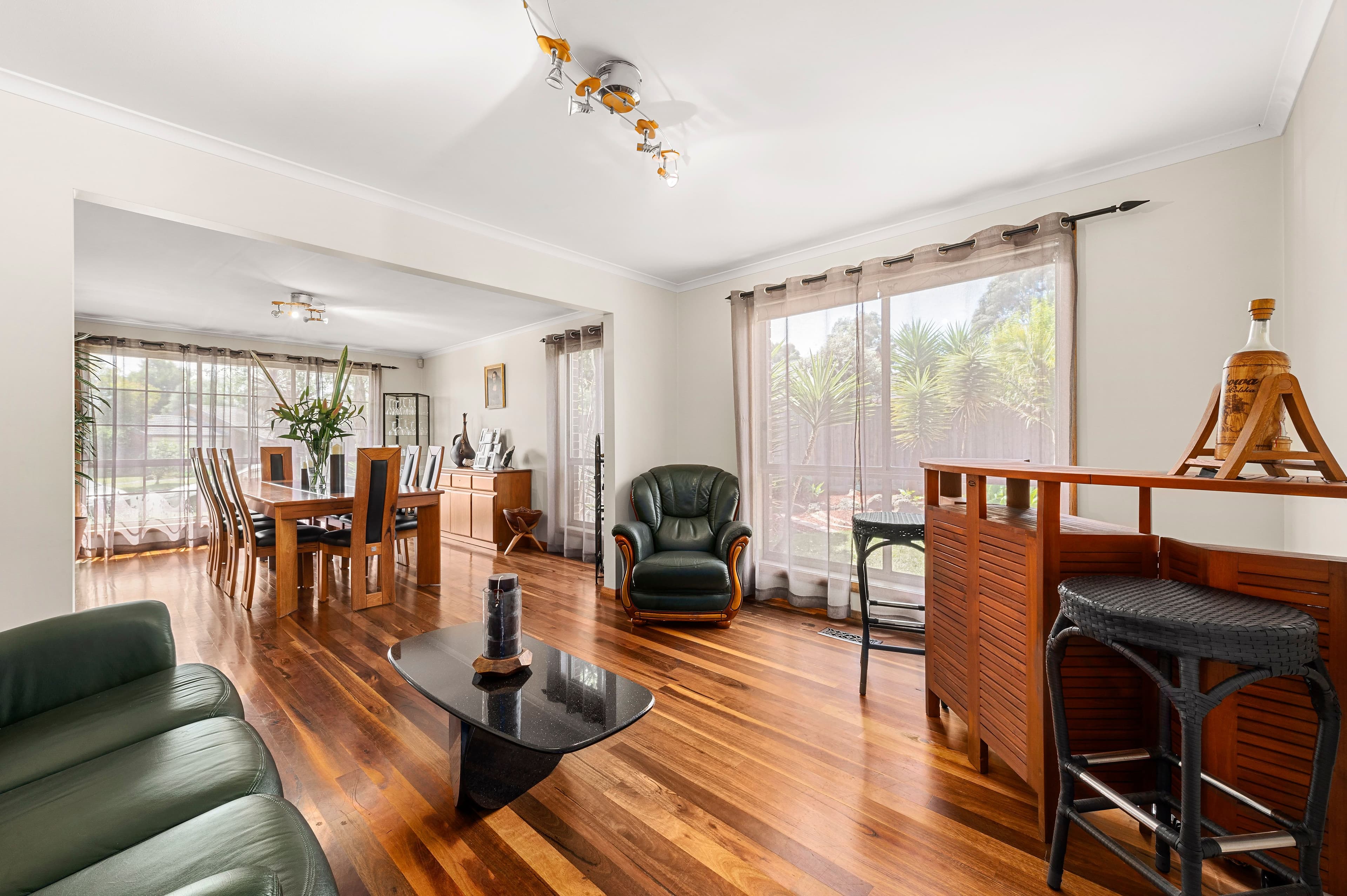 11 Neerim Court, Rowville VIC 3178, Rowville - Thumbnail 3
